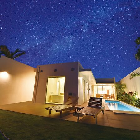 Feliz Villa Suite Miyakojima Ueno Exteriör bild
