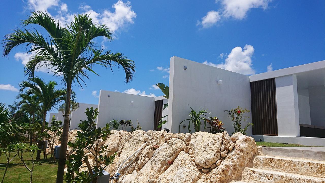Feliz Villa Suite Miyakojima Ueno Exteriör bild