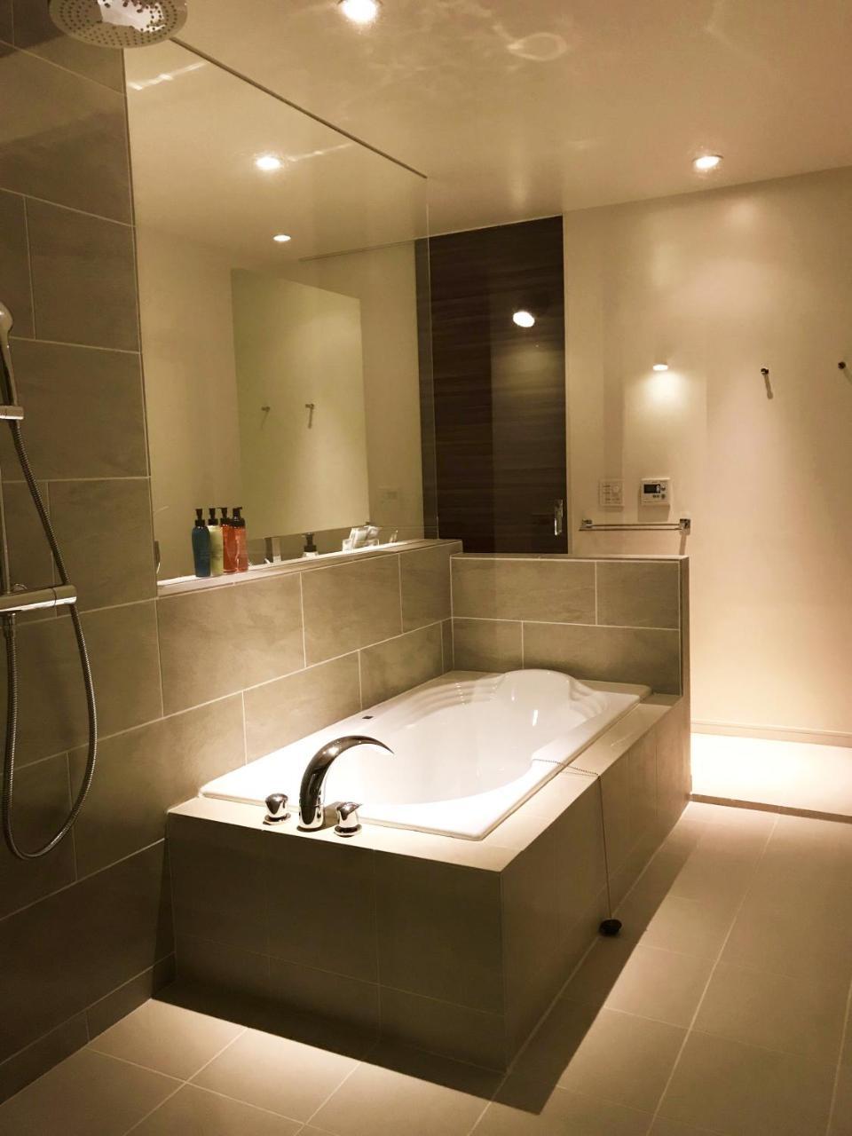 Feliz Villa Suite Miyakojima Ueno Exteriör bild